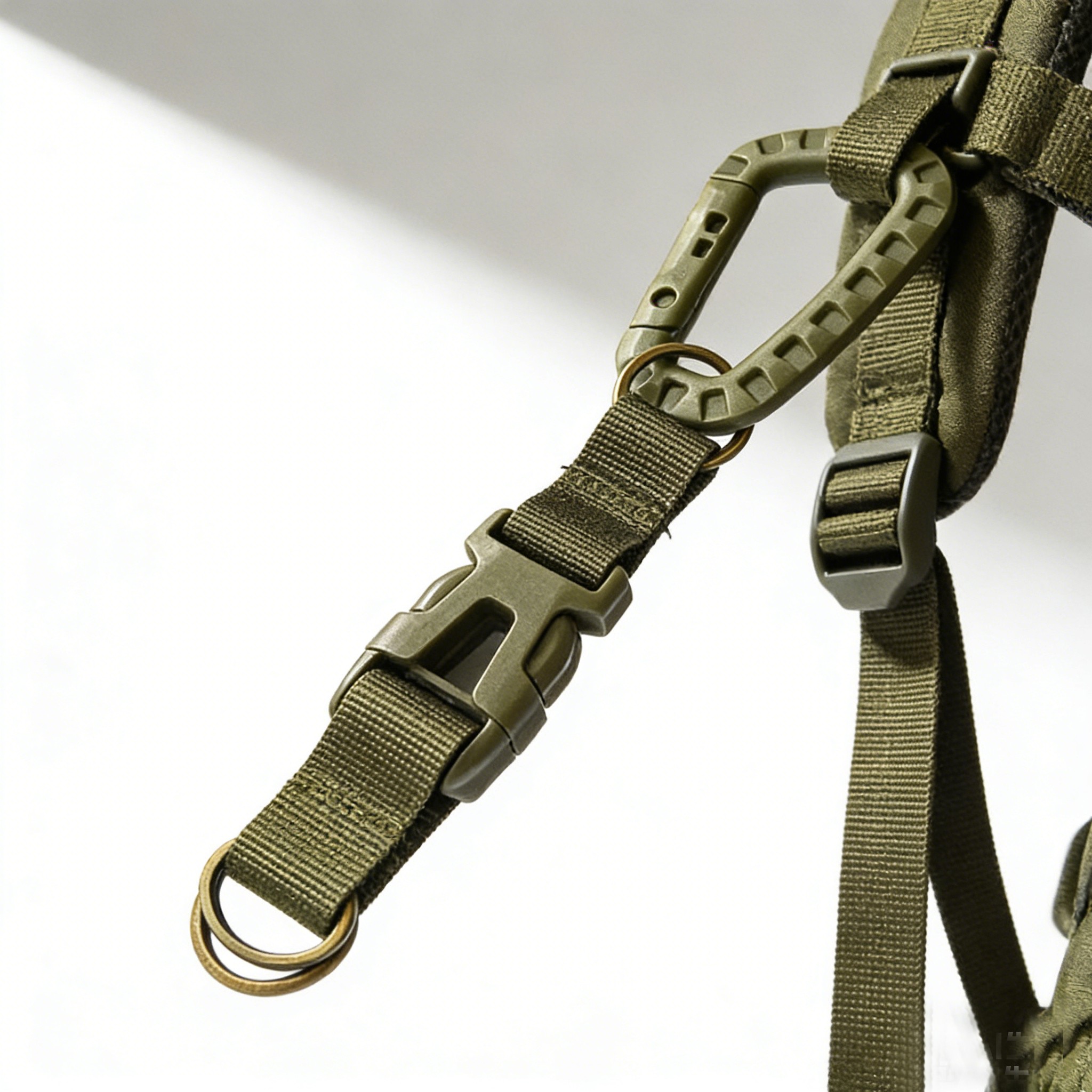 Chain Quick Link - พวงกุญแจอเนกประสงค์สำหรับกิจกรรมกลางแจ้ง ตะขอเกี่ยวเข็มขัดแบบ Molle สำหรับปีนเขา กระเป๋าเป้ ตัวล็อคปลดเร็ว